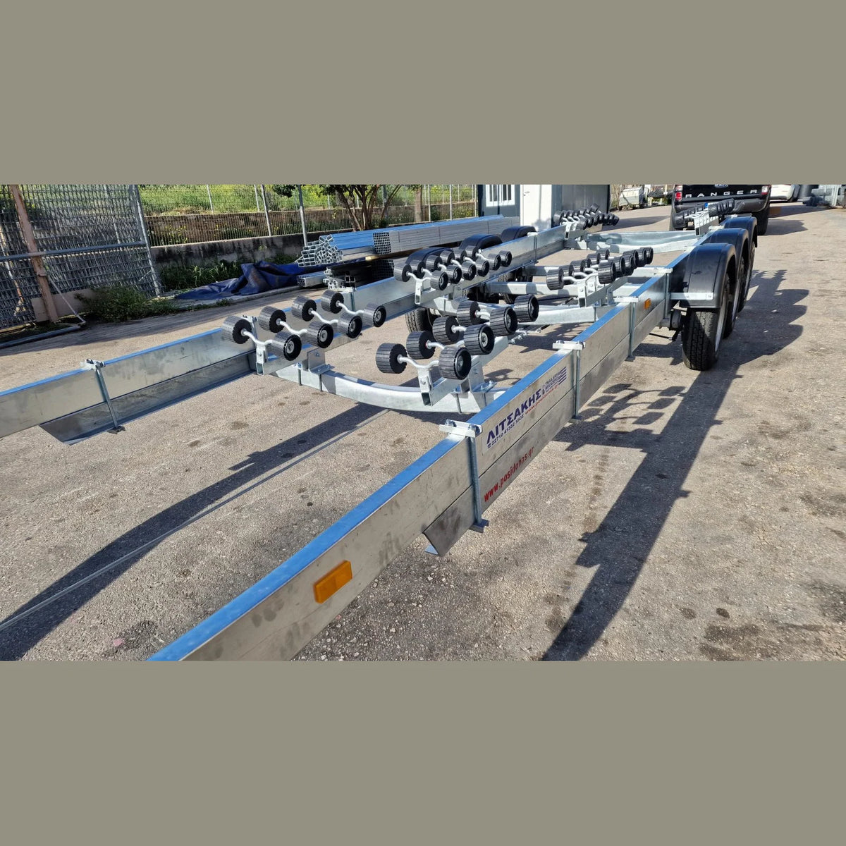 93.Τρέιλερ σκάφους TR5400 9,00-11,00 m — φωτογραφία 3 από 3 | Τρέιλερ σκαφών & jet ski
