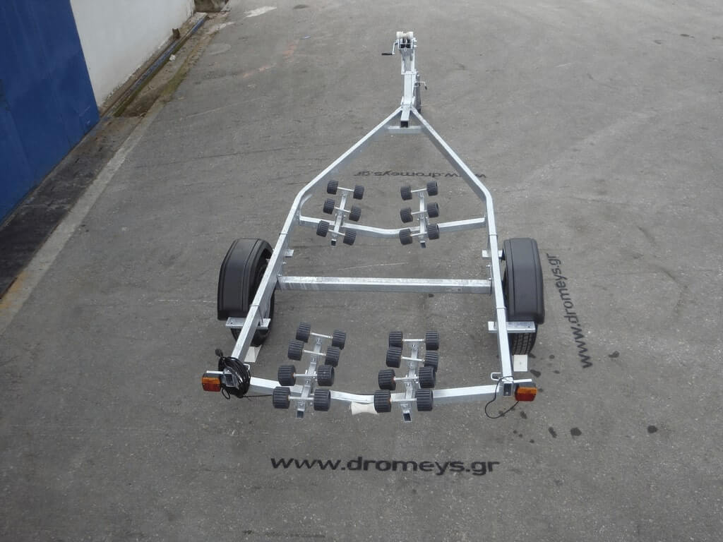 ΤΡΕΙΛΕΡ 550