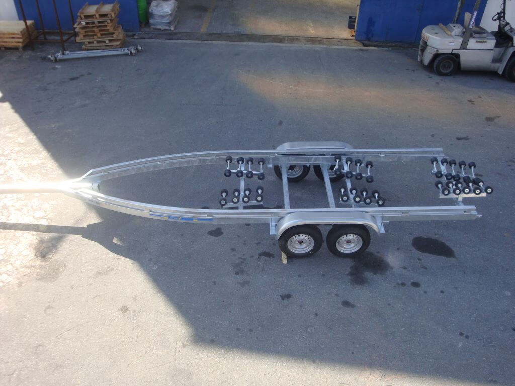 ΤΡΕΙΛΕΡ 800