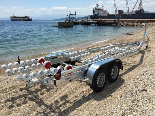 ΤΡΕΙΛΕΡ 900-4Τ 3 ΚΡΕΜΑΣΤΑ